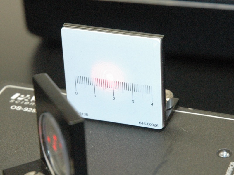 diffraction image in room lighting