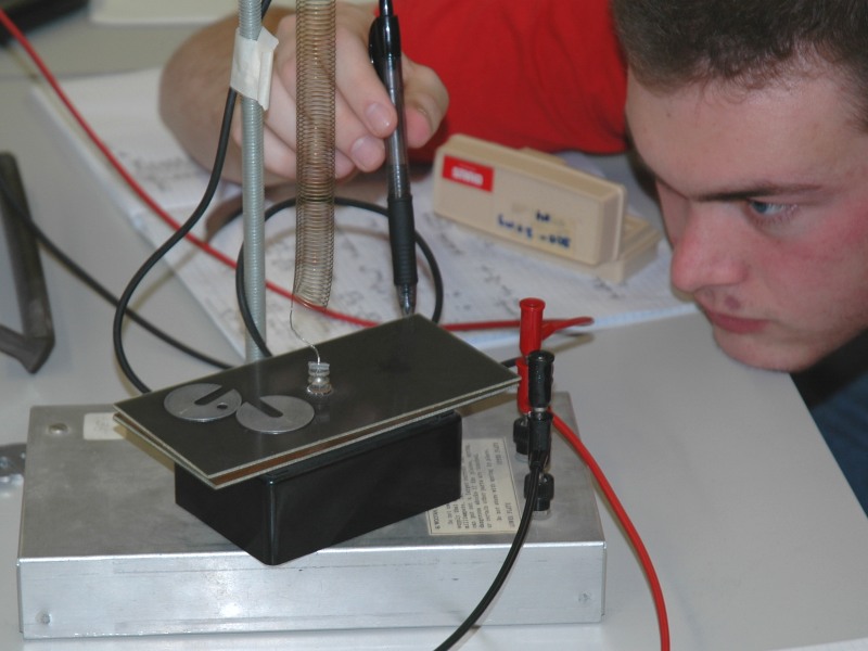 Mike B. trying to level the plates.