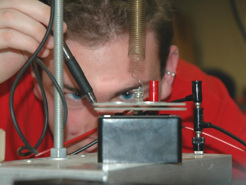 Mike B. trying to level the plates.